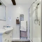 Дом отдыха Woodmans Is Centrally Located In The Market Town Of Penrith, Only 15 Minutes From Ullswater