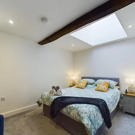 Woodmans Is Centrally Located In The Market Town Of Penrith, Only 15 Minutes From Ullswater Дом отдыха Пенрит
